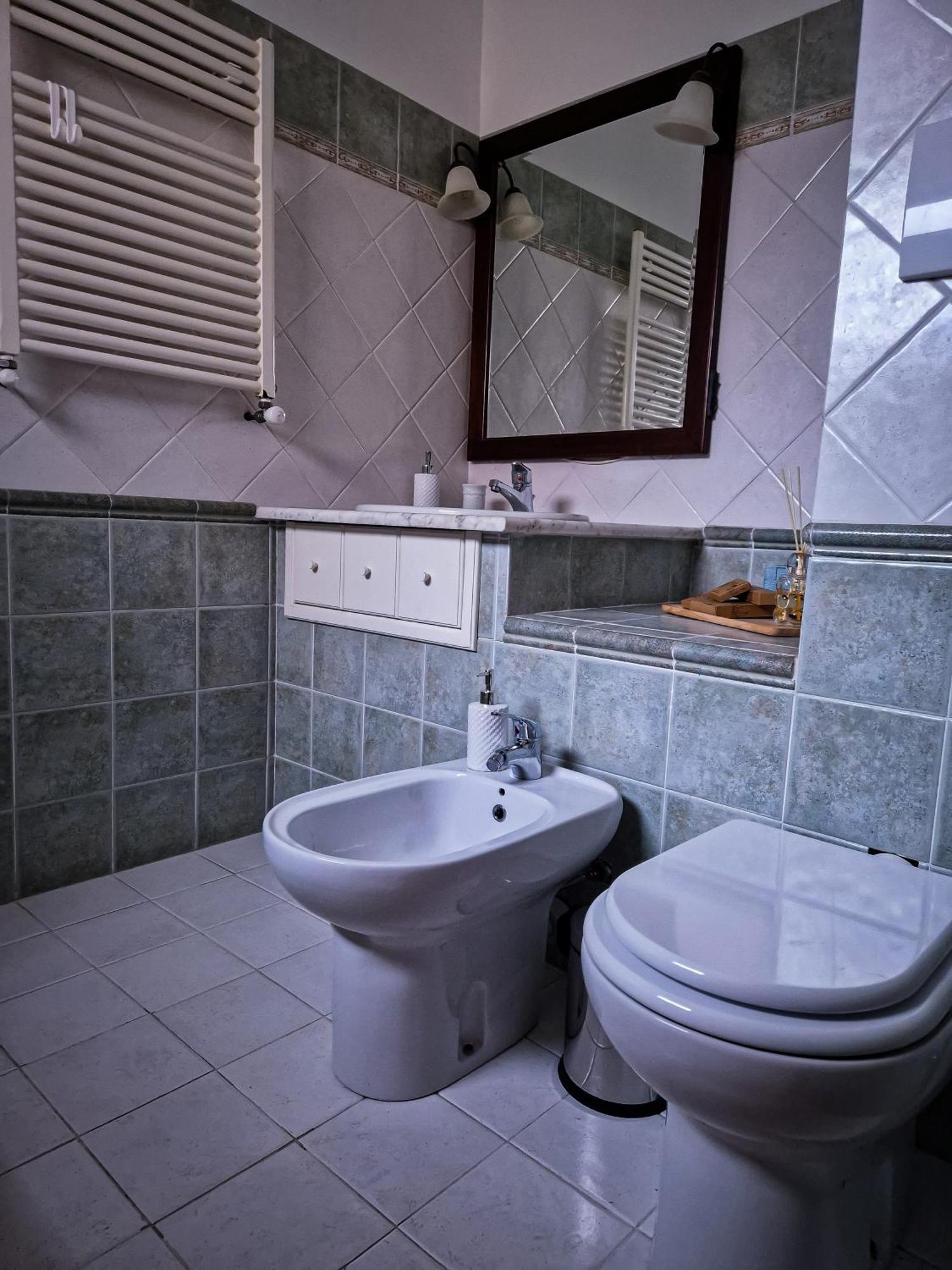 Ca' Vittoria Urban Lodge Alba  Ngoại thất bức ảnh